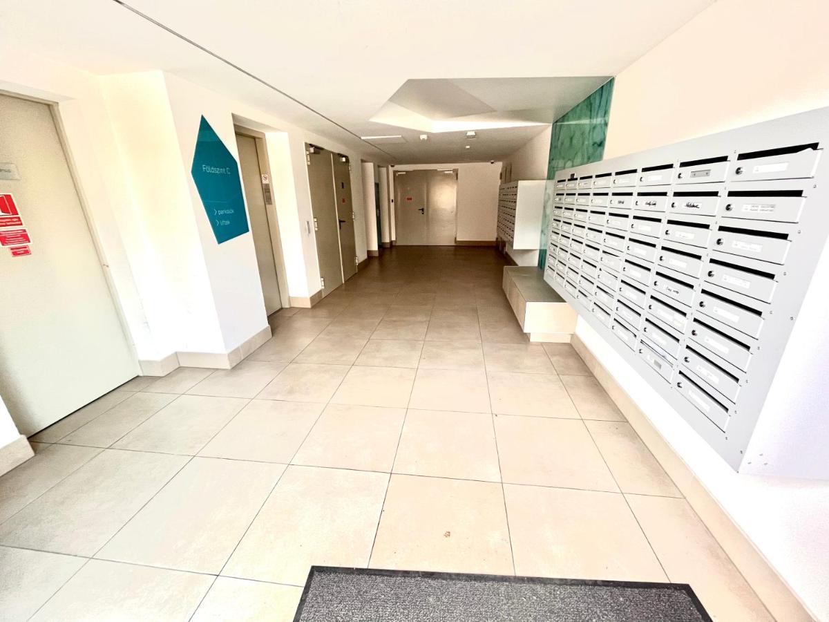 Marina Garden Apartment Budapest Bagian luar foto